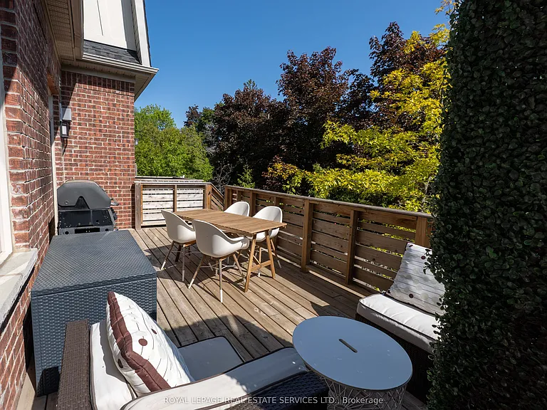2083 Grange Dr — Photo 8
