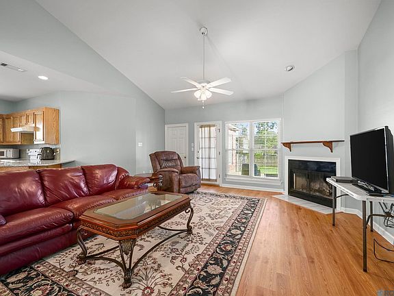 2nd image of 17423 Lake Iris Ave