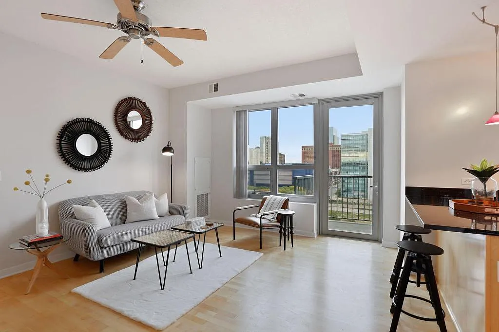 2 bed, 2.0 bath, 1120 sqft, $2,350 — Photo 2