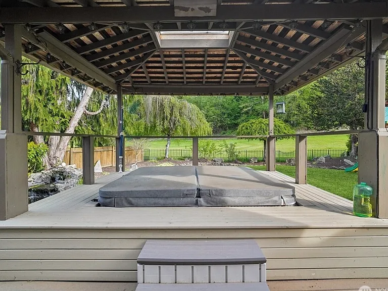 25114 Lake Wilderness Country Club Dr SE — Photo 4