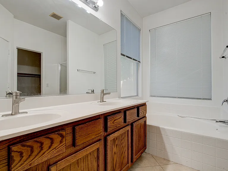 7583 W State Ave — Photo 16