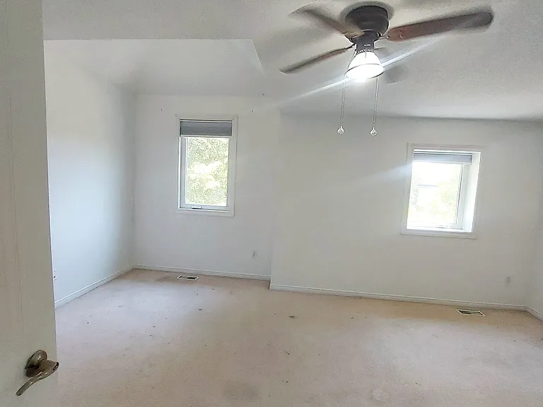 920 Edinburgh Rd S #7 — Photo 9
