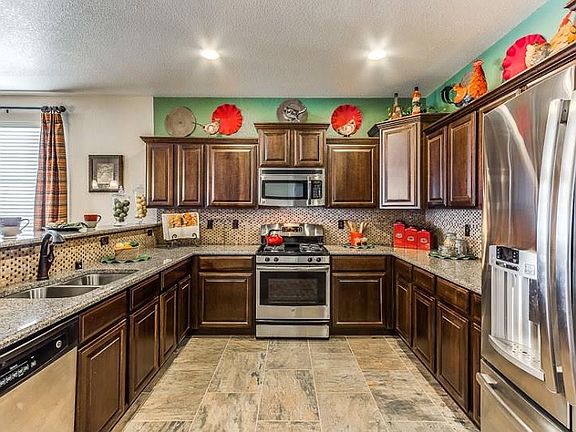 5th image of 12399 Stansbury Dr