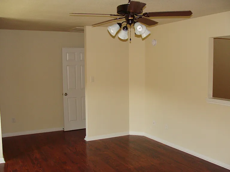 115 Meadow Park Cir #115 — Photo 31