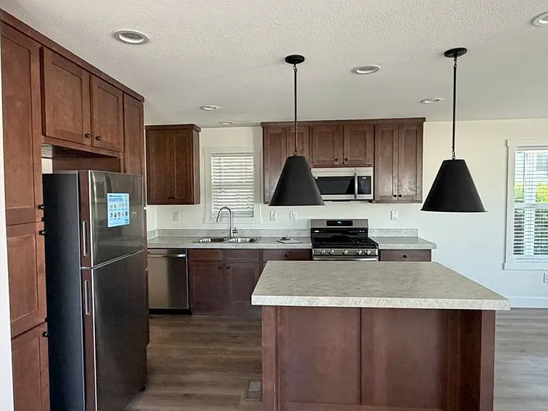 359 Lemon Dr #17 — Photo 1
