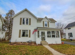 406 S 6th St, Fort Atkinson, WI 53538
