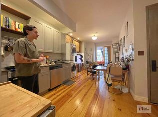 272 Van Buren St #3, Brooklyn, NY 11221