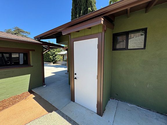 3rd image of 8220 Edison Dr #B