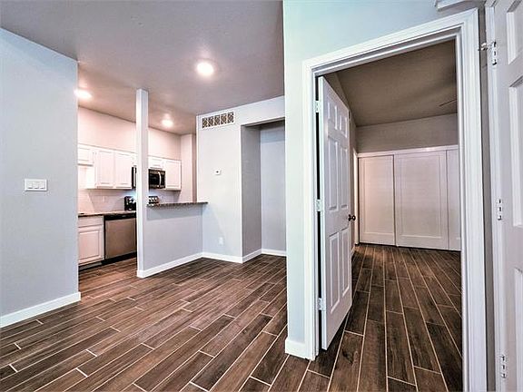 4th image of 6220 Bentwood Trl APT 1801