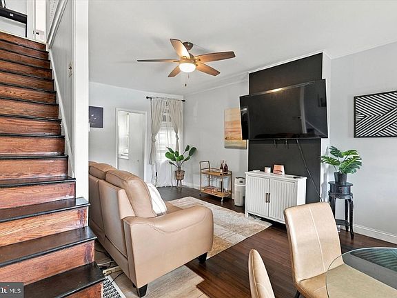 4th image of 6112 Gillespie St