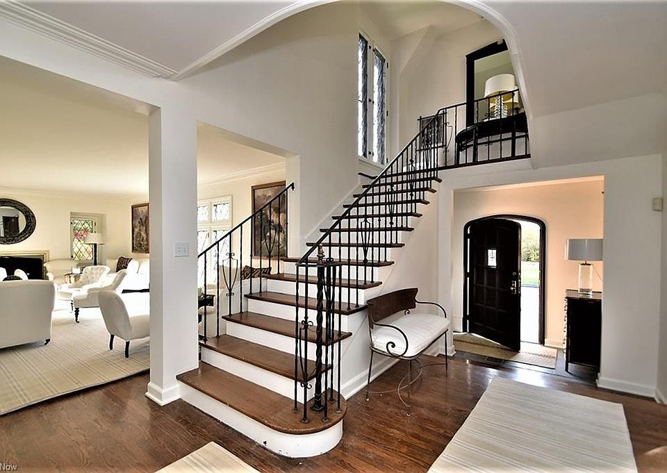 20849 Shaker Blvd, Shaker Heights, OH 44122 Zillow