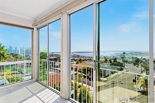 2410 Albatross St Photo 1