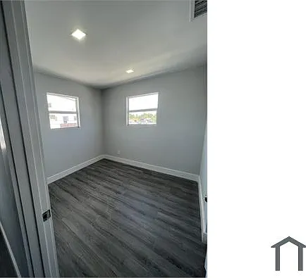 981 W 37th St — Photo 13