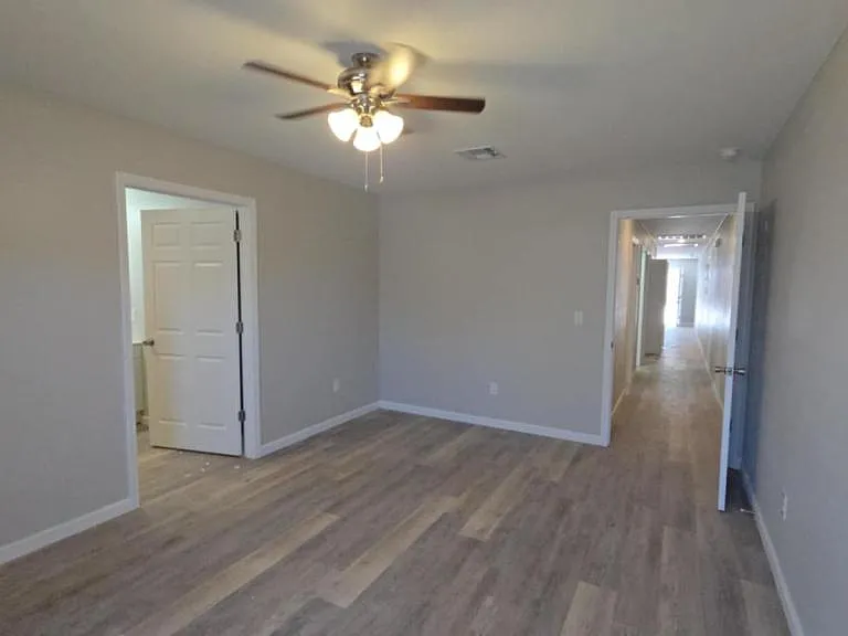 4115 W 57th St #A — Photo 12