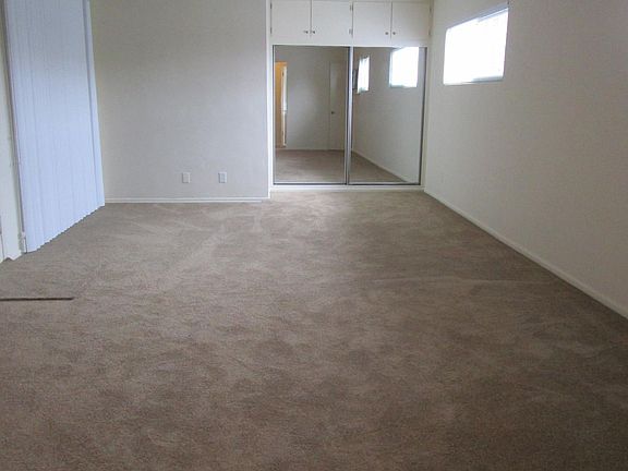 4th image of 6126 Radford Ave APT B