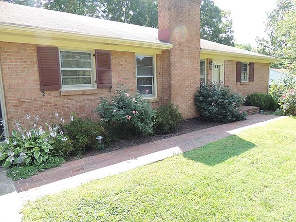 3rd image of 119 Dreaming Creek Dr