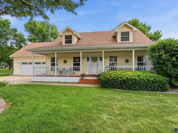 425 Kringen Ave, Baltic, SD 57003