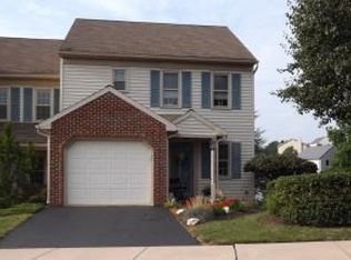 272 Sand Ct, Ephrata, PA 17522