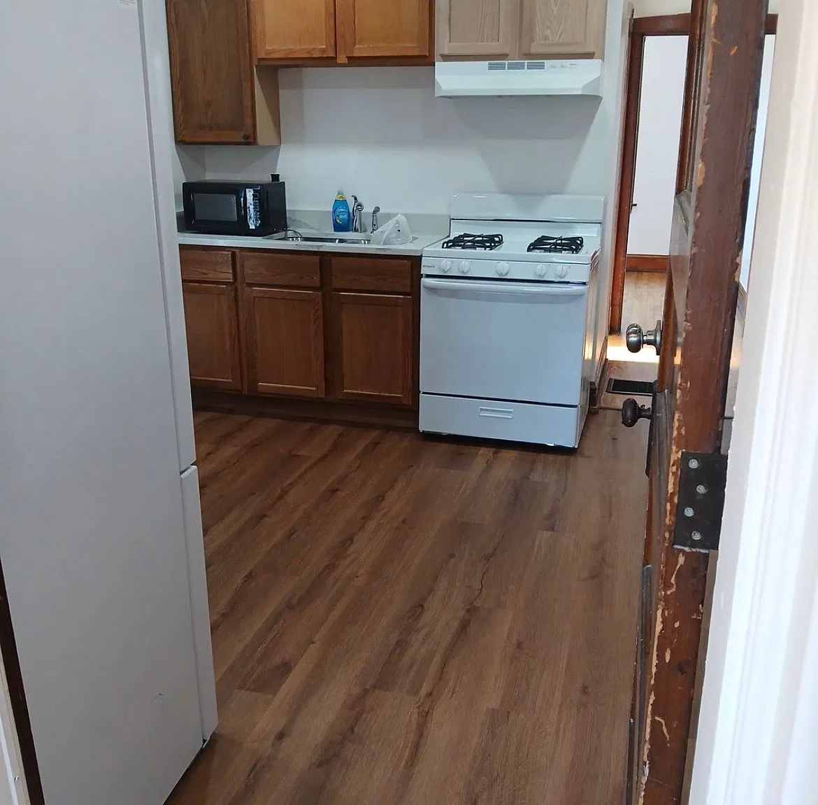 1 bed, $1,050 — Photo 4
