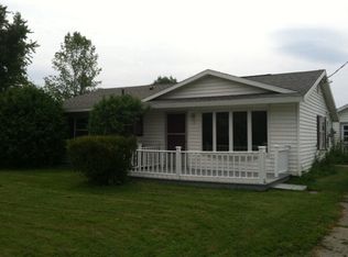 19 Genesee Ln, Plattsburgh, NY 12901