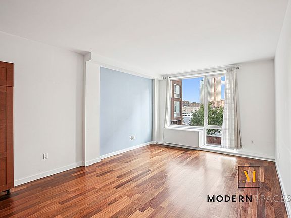 3rd image of 2-40 51st Ave #2F