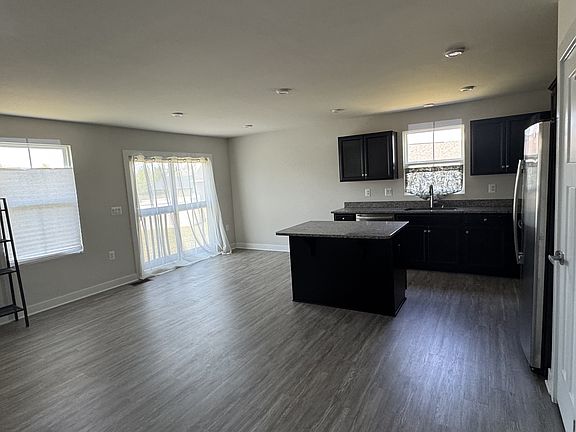 3rd image of 99 Laxfield Ct