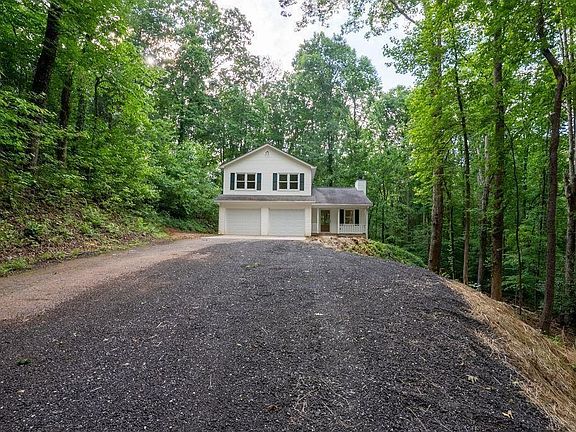 4th image of 64 Hickory Ln