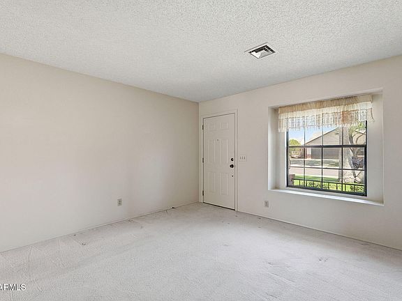 4th image of 730 N OAKLAND --