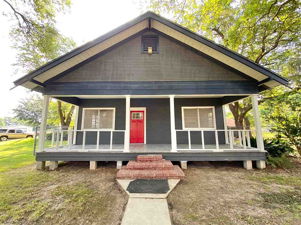 1st image of 106 Pine St