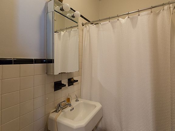 4th image of 314 Garfield Pl APT 8