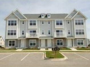 7113 Discovery Ln, Madison, WI 53719