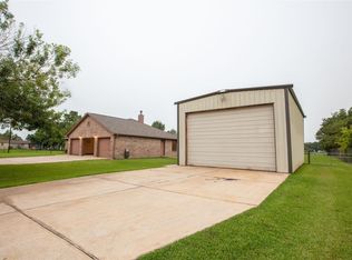21214 Creek Rd, Manvel, TX 77578