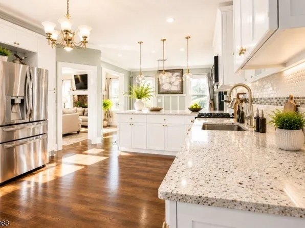 52 Hollywood Ave, Hillside Twp., NJ 07205