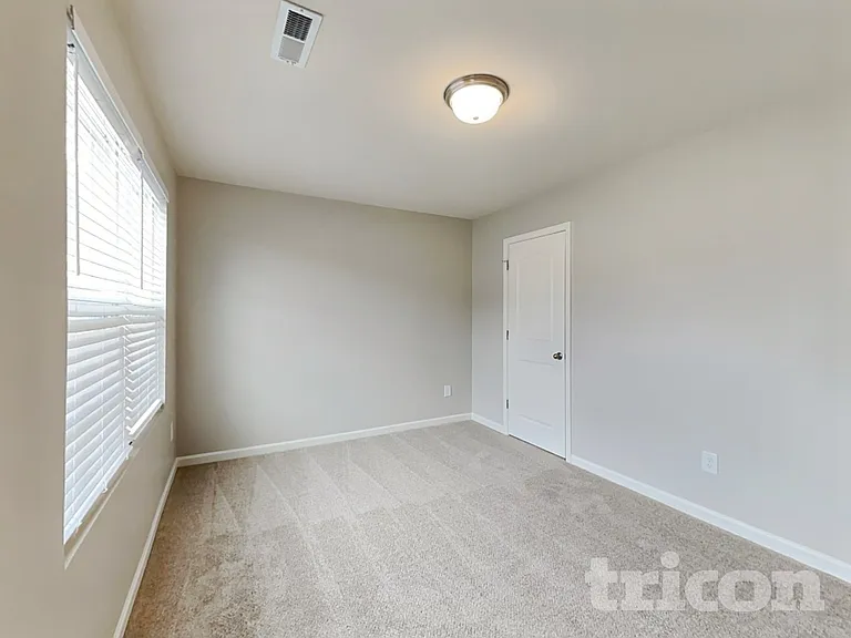 4114 Vershire Ave — Photo 10
