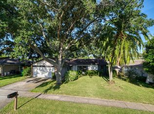 10322 118th St, Seminole, FL 33778