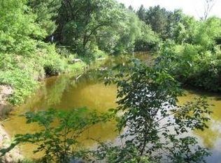 1407 E Pearl St, Neshkoro, WI 54960