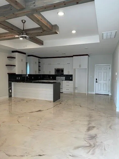2 bed, 1.0 bath, 1200 sqft, $1,350 — Photo 3