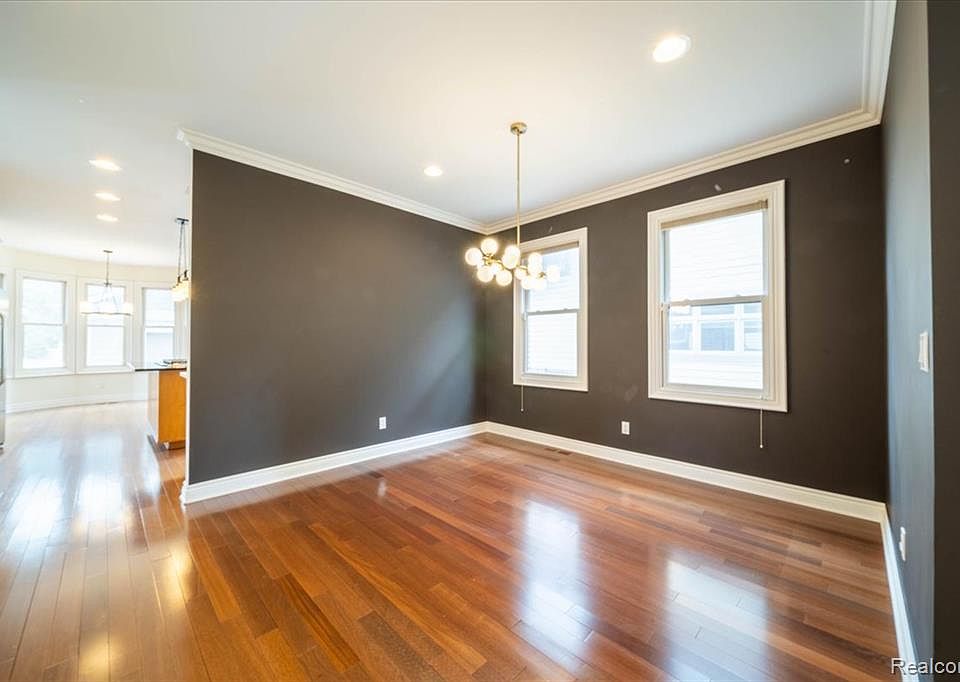 717 S Kenwood Ave, photo 8