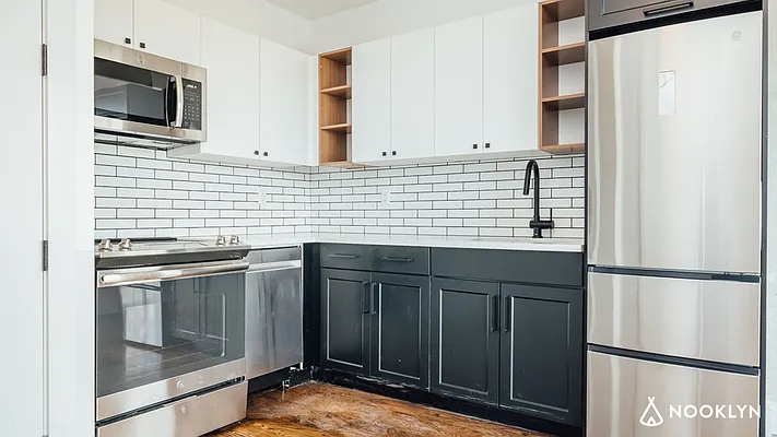 Rented by Nooklyn NYC LLC | media 70