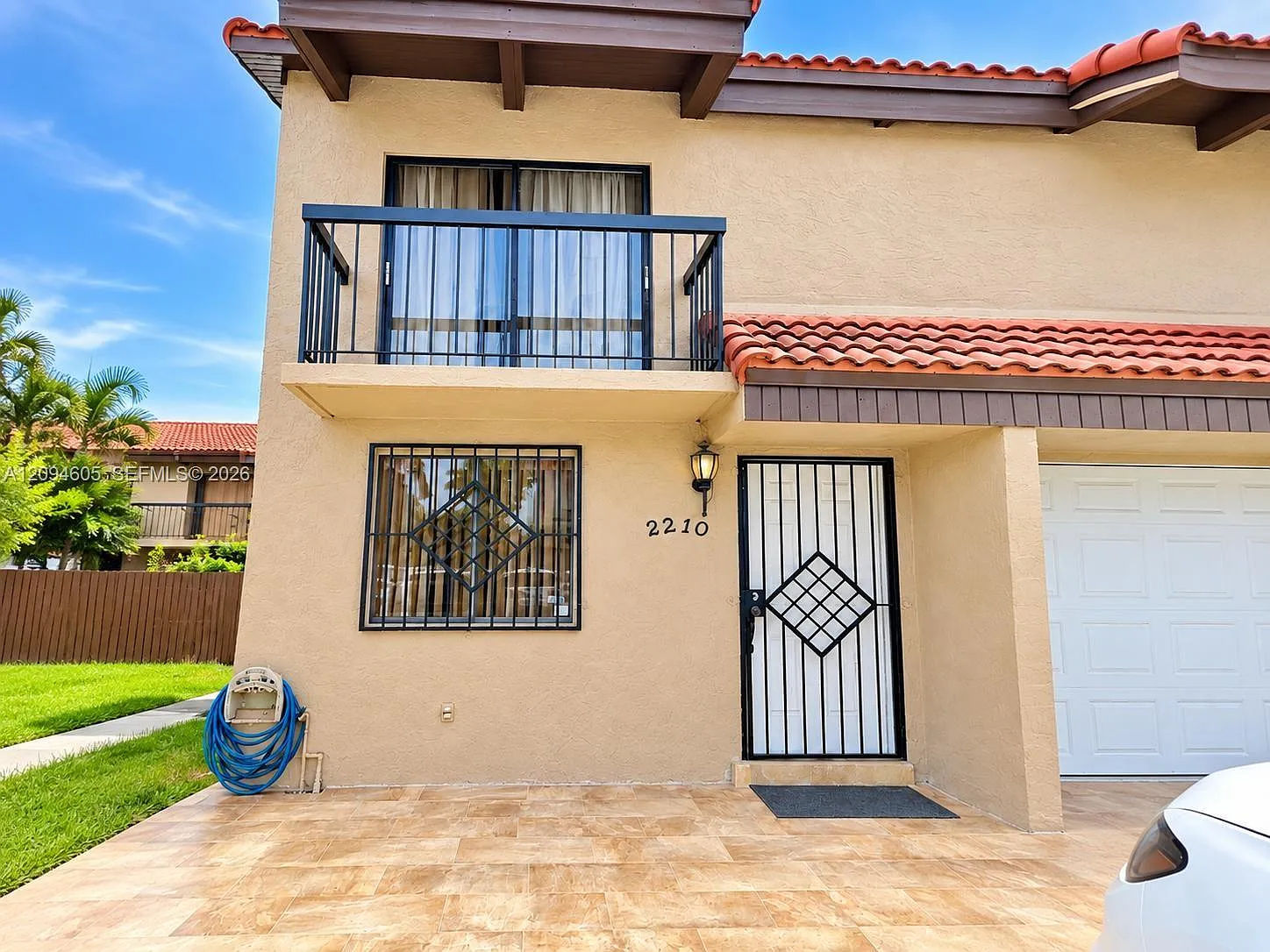 Villas University Square — Photo 3