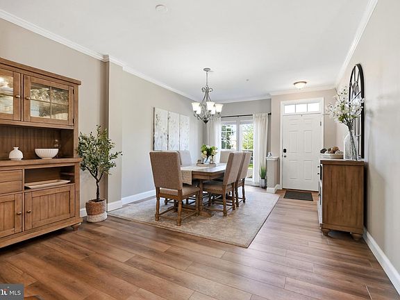 4th image of 2361 Crabapple Cir