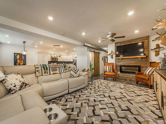 2nd image of 7910 Edgemont Rd Suite 200