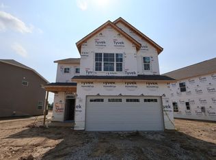 1008 Dawsons Dr, Hebron, OH 43025