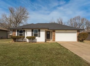 2279 W Roxbury St, Springfield, MO 65807