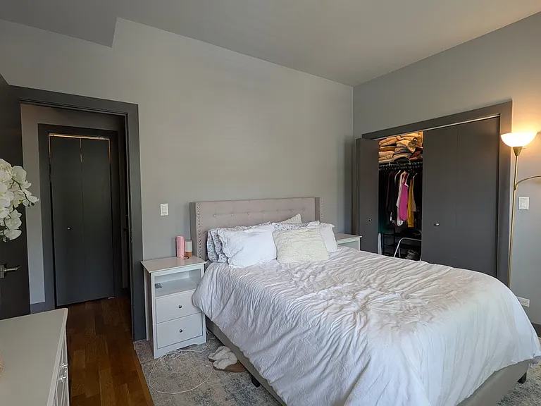2852 N Seminary Ave #2 — Photo 7