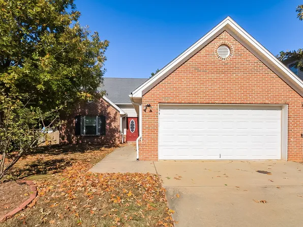 11 Grier Ln, Newnan, GA 30263