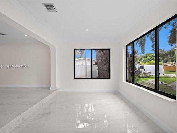 5th image of 1771 SW 30th St