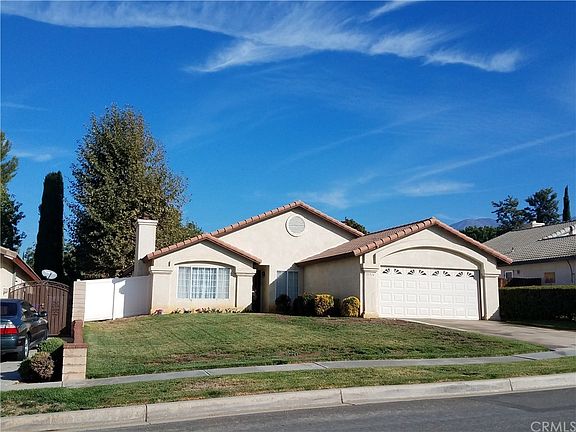 2nd image of 35516 Penrose Ln
