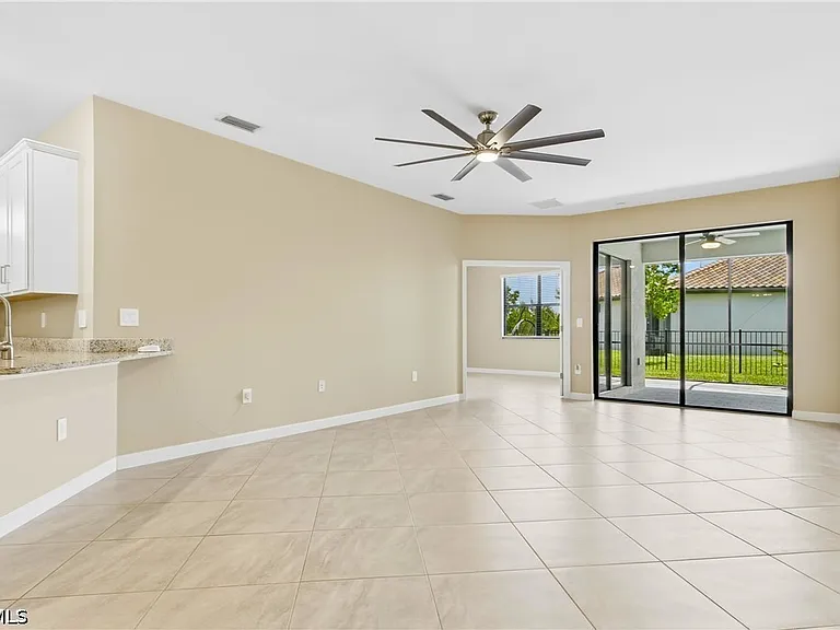 14050 Pine Lodge Ln — Photo 10