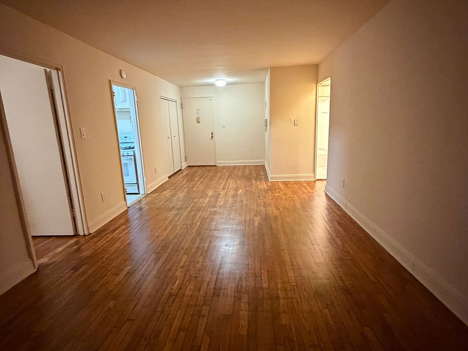 1st image of 142-41 41st Ave #407
